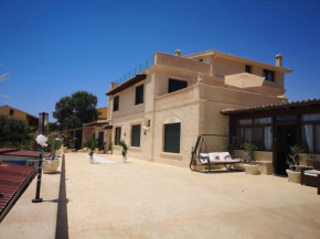 LALA SALAMA San Leone